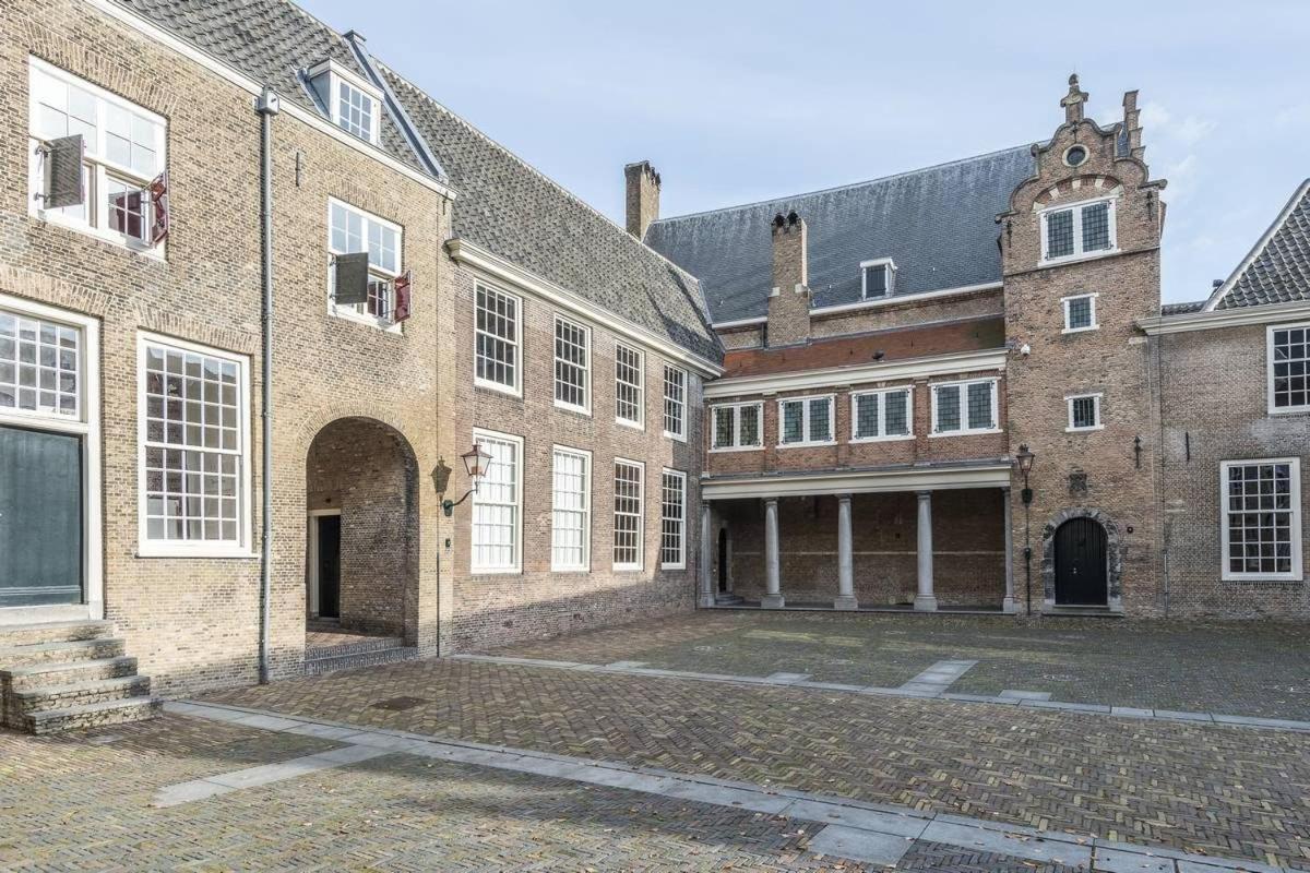 Hiltje - To Dordrecht