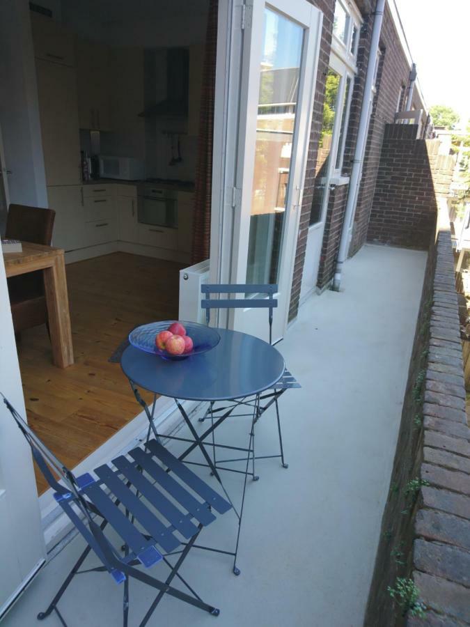 Hiltje - To Dordrecht